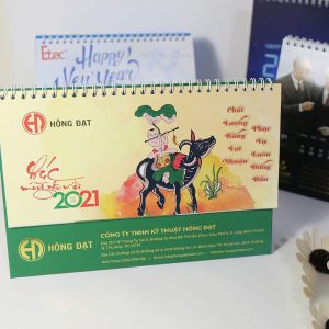 Lịch để bàn chữ A