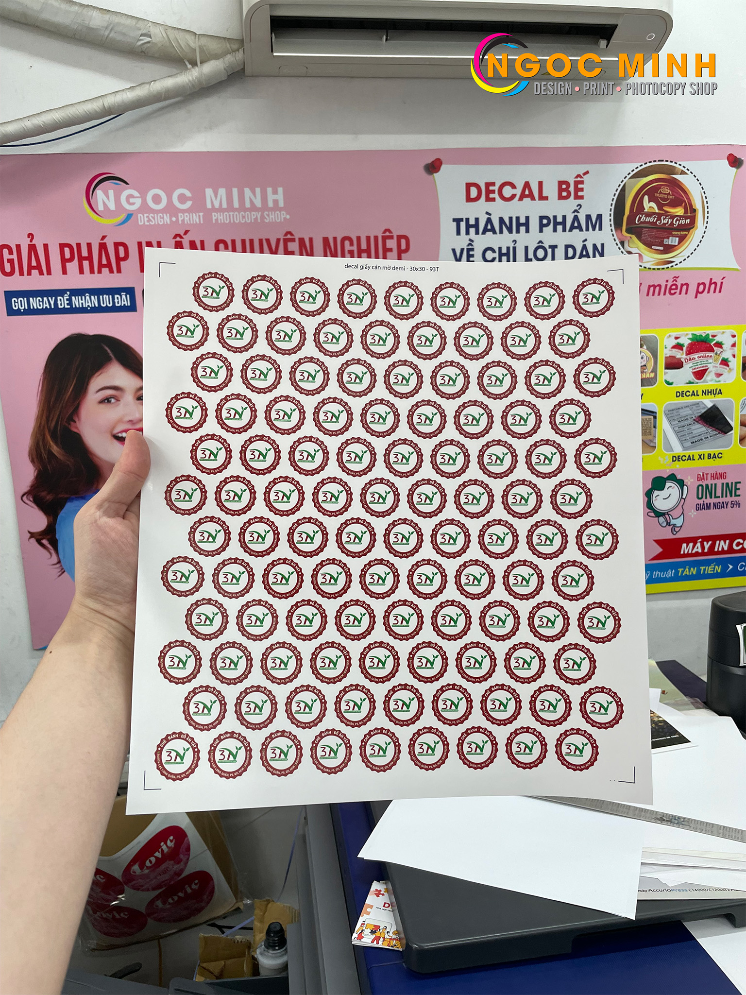 Tem Nhãn Decal Bế Tròn Tem Nhãn Decal Bế Tròn