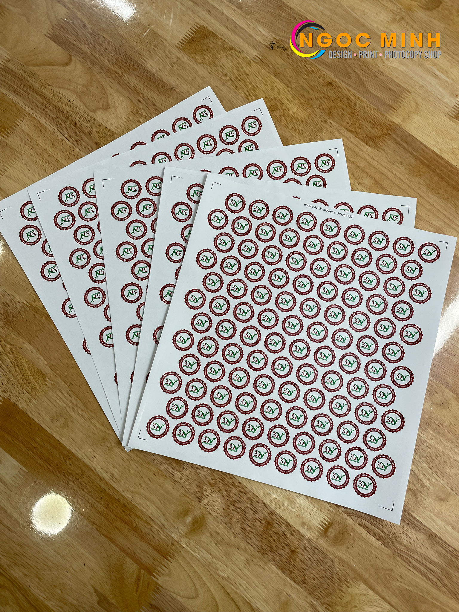 Tem Nhãn Decal Bế Tròn Tem Nhãn Decal Bế Tròn